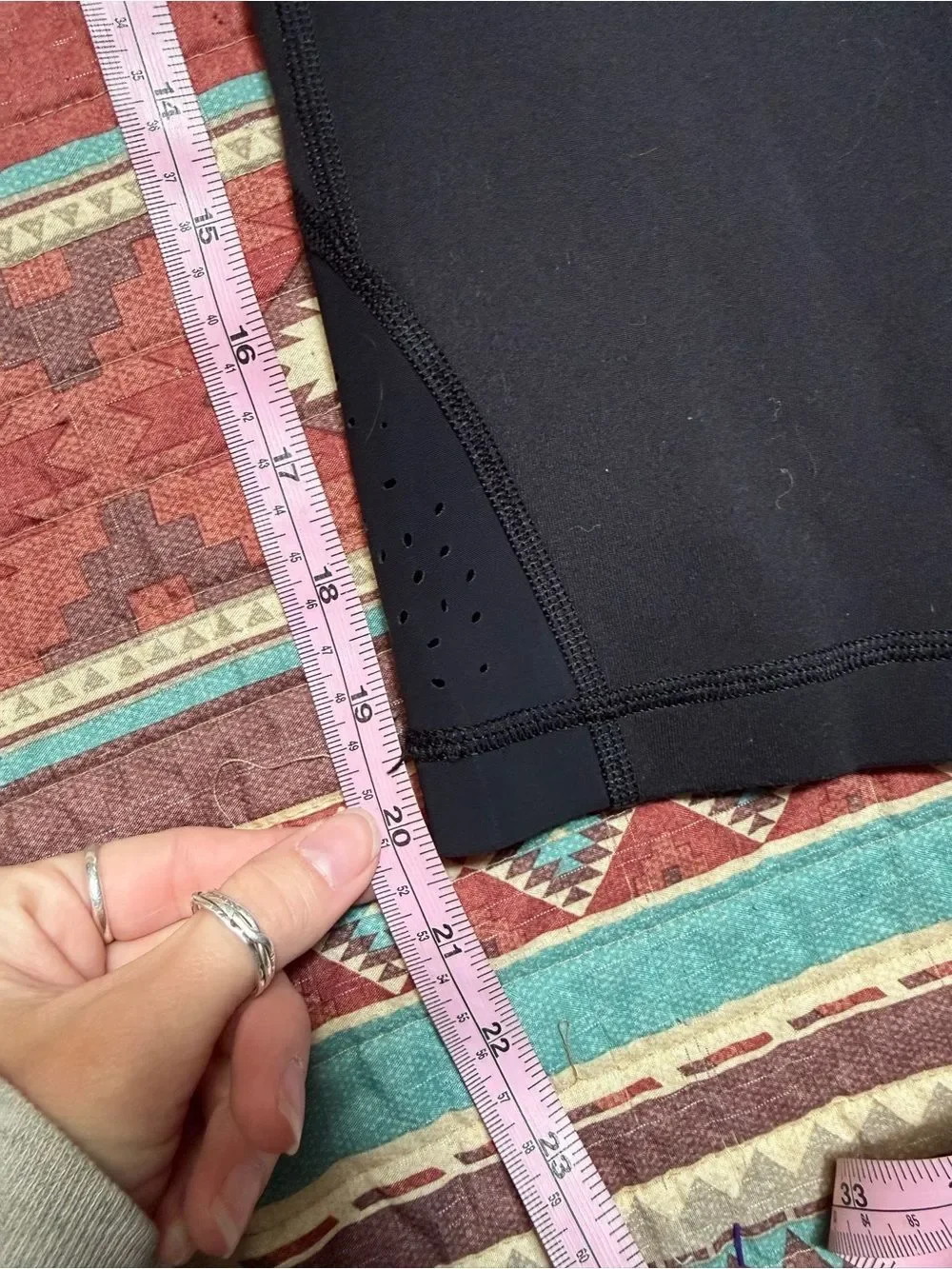 Lululemon Black High-Waist Cropped Active Leggings size 8